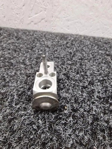 BMW 5 G30 A/C Conditioner Expansion Valve 9361710 2.00 Diesel 2017 34054136