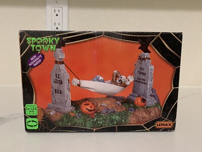 Lemax 24461 Halloween Spooky Town BAG O'BONES Hammock Skeleton Animated