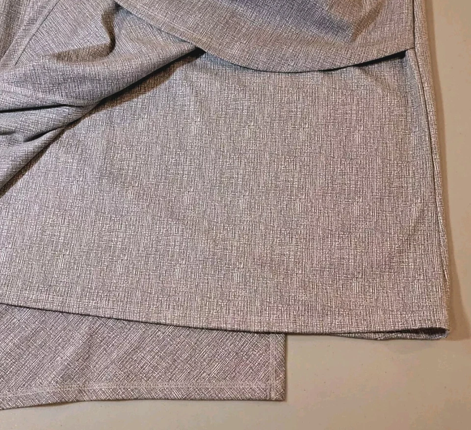 Falda Athena Marie Dobladillo Asimétrico Grande Gris Claro En Capas Elastizada Foto 2 de 4