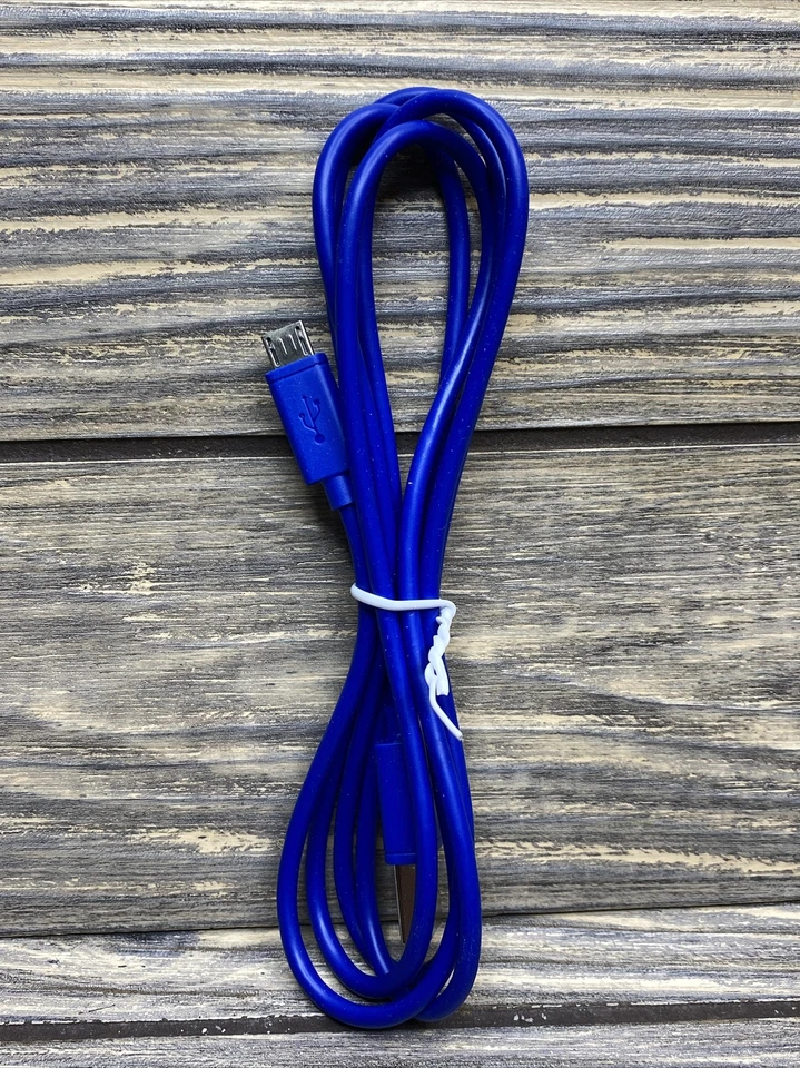 Insignia 4ft Micro-USB Charge & Sync Cable Blue for Android NS-MCDT2B - Image 2 of 4