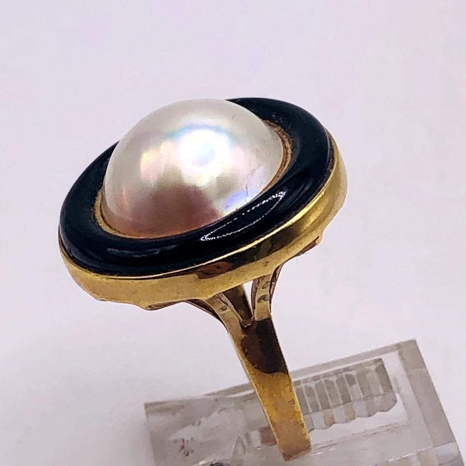 Антикварное коктейльное кольцо из желтого золота 14 карат с круглым жемчугом Мабе и черным ониксом 7,5 г размер 7 - Изображение 4 из 4