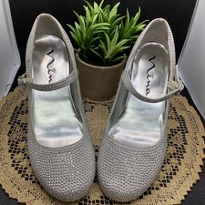 Nina Zelia Sz 1.5 Girls Silver Metallic Studded Dress Shoes-Mary Jane w/ heel