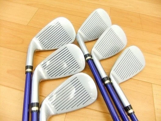 Honma BERES IS-05 Set di ferri da stiro 3 stelle 8-11,Aw,Sw/ARMRQ∞53 S - Immagine 3 di 4
