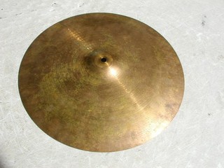 ein Vintage Becken für Schlagzeug Sabian 16" 1 1 kg