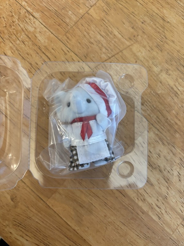 Sylvanian Families Baby Bistro Series Hilton Elephant