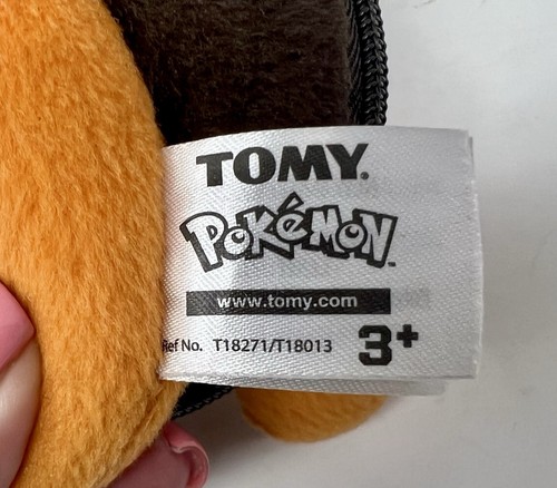 Tomy 2013 Plüschtier Nintendo Pokemon Tepig Reversible Poke Ball Transforming Plush - Bild 4 von 10