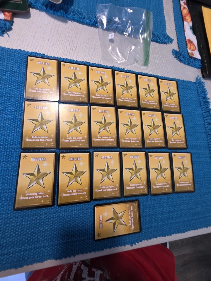 THE GAME OF LIFE FAME EDITION REPLACEMENT STAR CARDS - Image 4 of 4