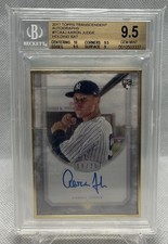 2017 Topps Transcendent Aaron Judge Holding Bat #TCA-AJ RC /25 BGS 9.5 Auto 10