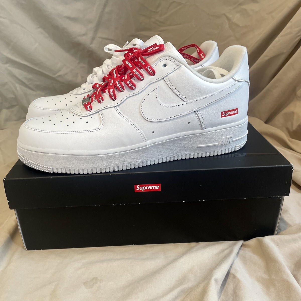 Nike supreme Air Force 1 Low ホワイト 25cm Size 6 - Nike Air Force 1 x Supreme Low Box Logo - White