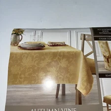 Town & Country Living Autumn Vine Damask Gold Tablecloth 70" Round
