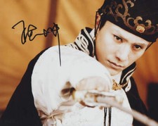 CHEN KUN - GENUINE SIGNED AUTOGRAPH