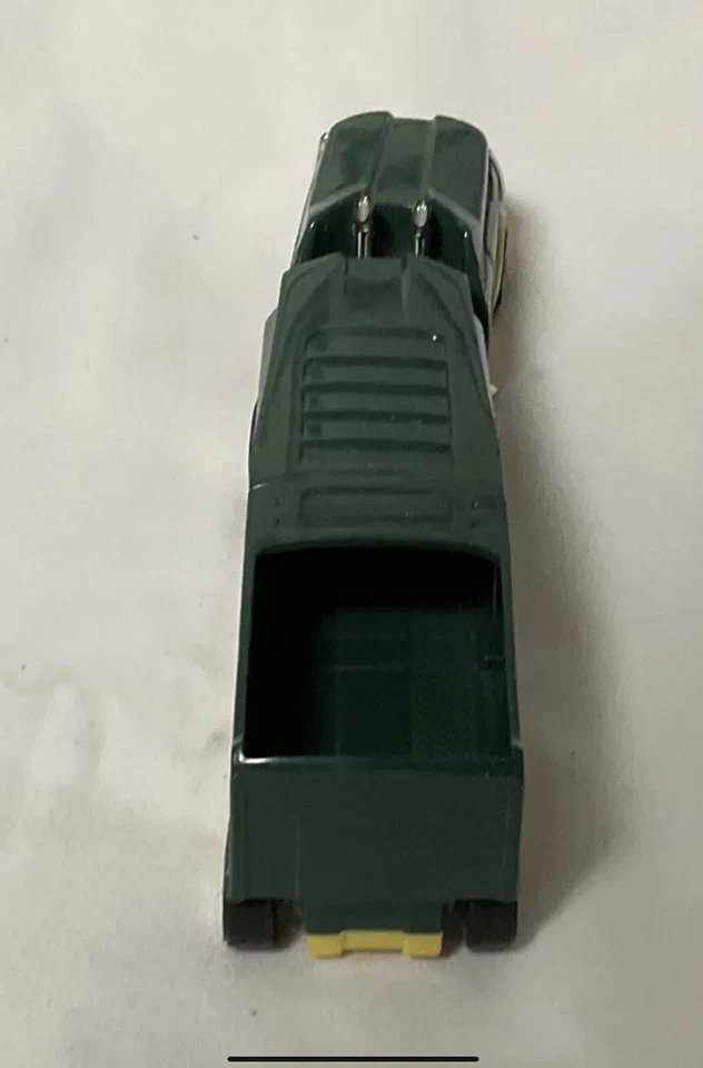 Hot Wheels 2002 Detachable Cab Trailer Big Rig Car Carrier Mattel - Image 3 of 4