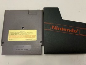 Startropics (Nintendo NES, 2000) VIDEO GAME CARTRIDGE AND SLEEVE PROTECTOR ONLY