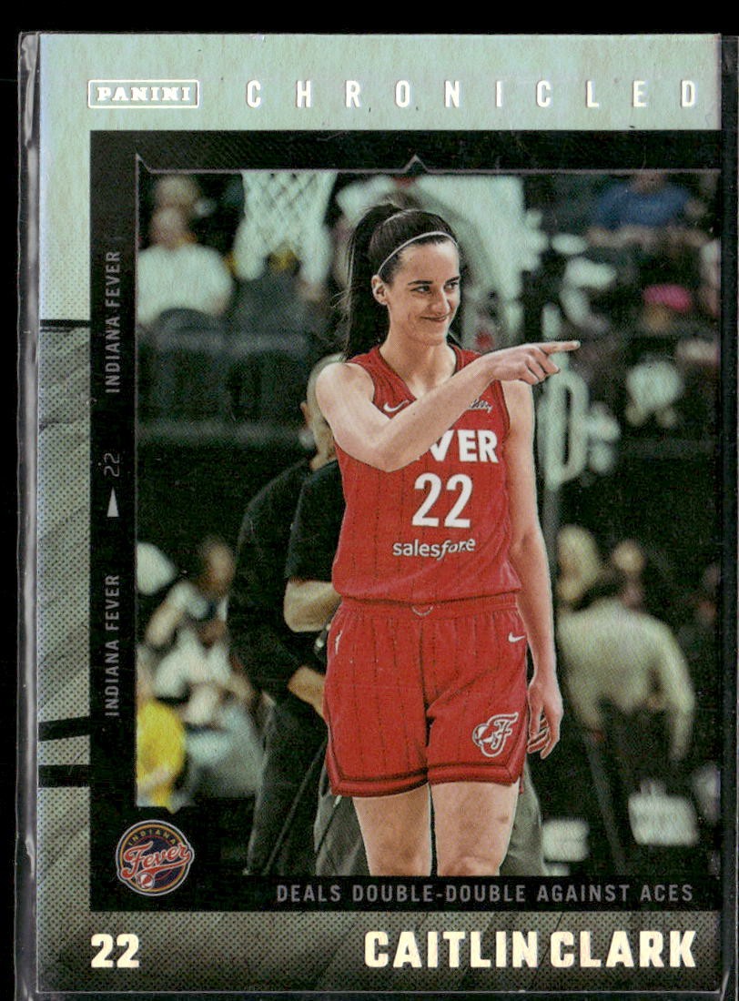 2025 Panini Caitlin Clark Chronicled #33 Caitlin Clark Holo