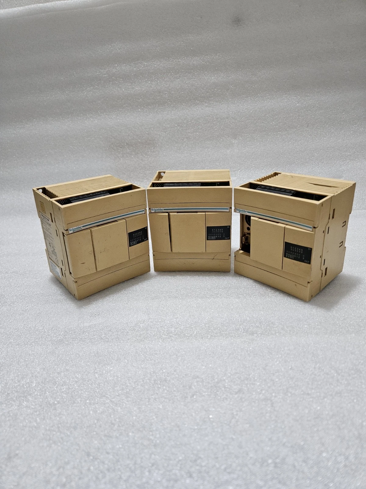 SCHNEIDER ELECTRIC TWDLCDA10DRF Used Working Twido PLC Controller