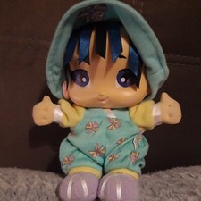  POU/ Doudou Poupée Brune PLAYSKOOL Hasbro 2006  Chapeau Salopette Vert Hochet 