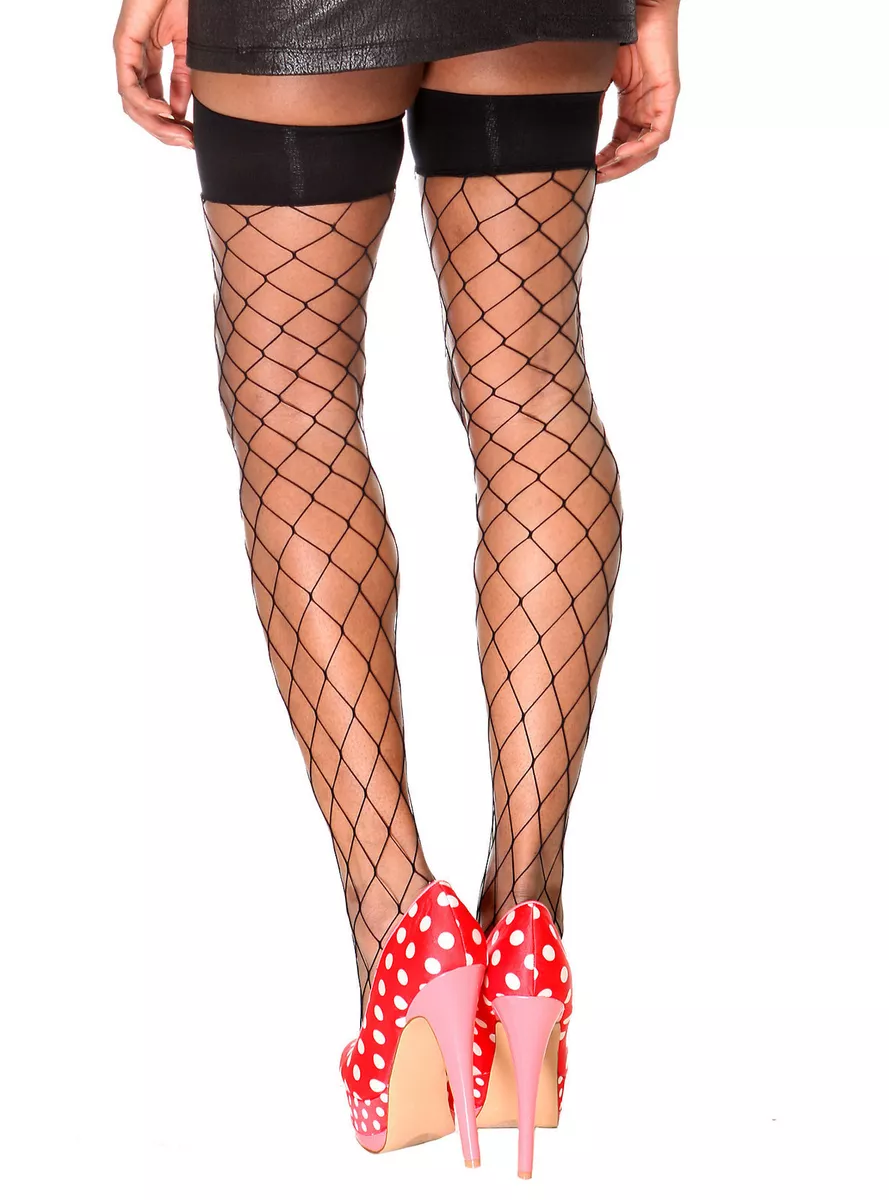 Oversized top fishnet stockings