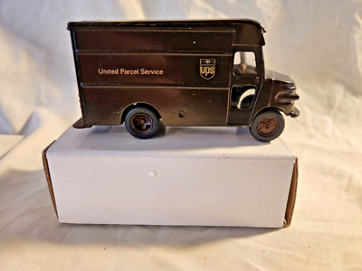 Exclusive made for United Parcel Service Miniature Delivery Truck (UPS) NIB (FE)