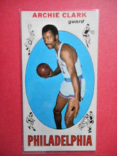 Archie Clark 1969 TOPPS PHILIDELPHIA 76ers ROOKIE GUARD BASKETBALL Card #32 B