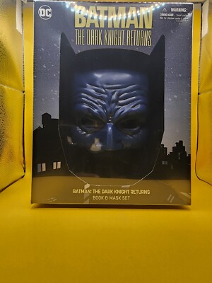 Batman The Dark Knight Returns Graphic Novel & Mask Set- DC Comics- E3