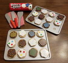 Melissa and Doug Slice and Bake Cookie Dough Cookies Set Play Pretend Food