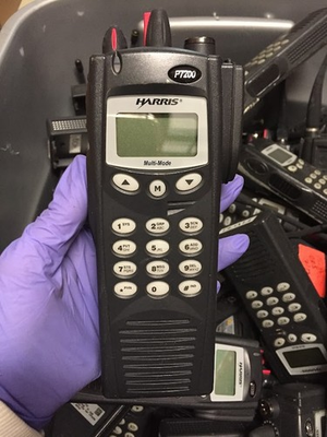 #ad Lot of 4 Harris P7200 Multi Mode Two Way Radio MAPT T7HXX Without battery $49.99