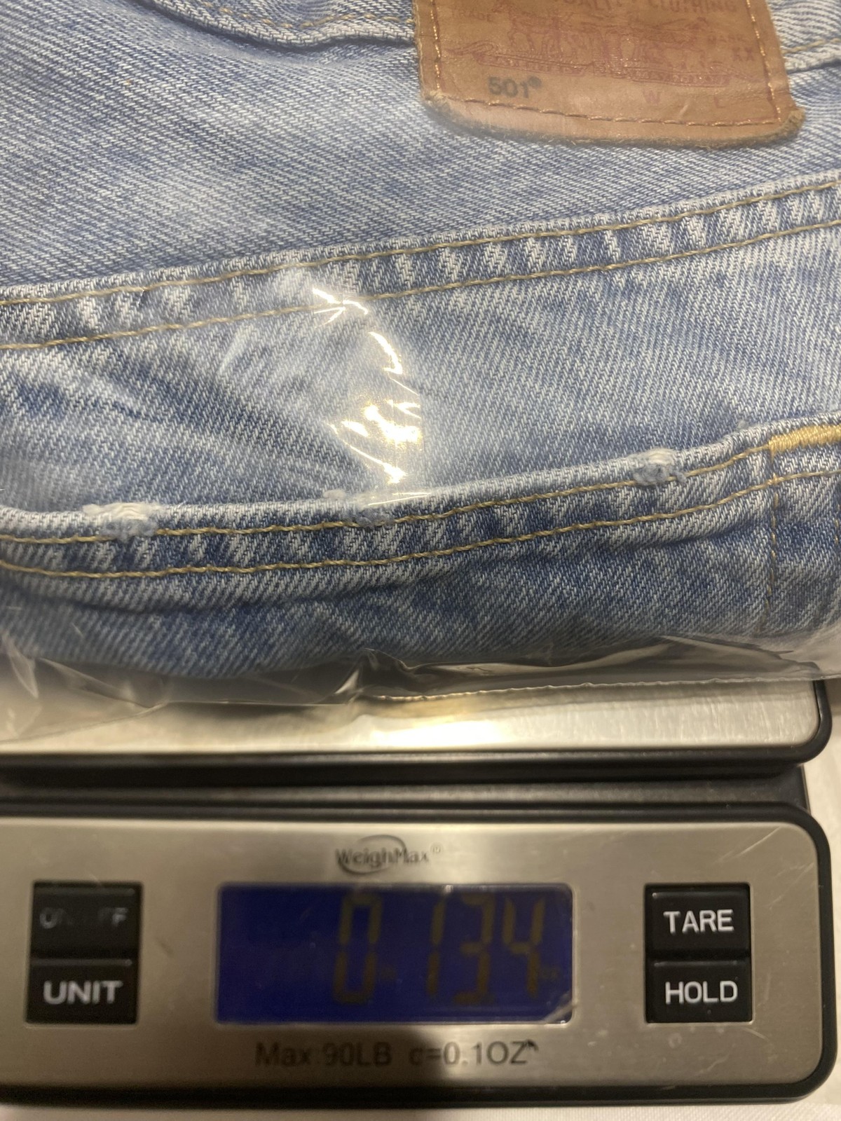 Levi's 501 Premium Denim Shorts Womens 33 Fits 34 Blue Distressed Cutoff Raw Hem thumbnail 18