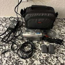 Nice Preowned Canon Elura 65 Digital Video Camcorder/ Bag Accessories WORKING