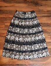 Vintage Koret Pleated Long Maxi Skirt Size 10 Floral Button Waist Whimsigoth