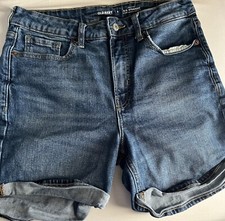 WOMENS OLD NAVY HIGH RISE O.G. STRAIGHT DENIM SHORTS-SIZE 8-MEDIUM BLUE