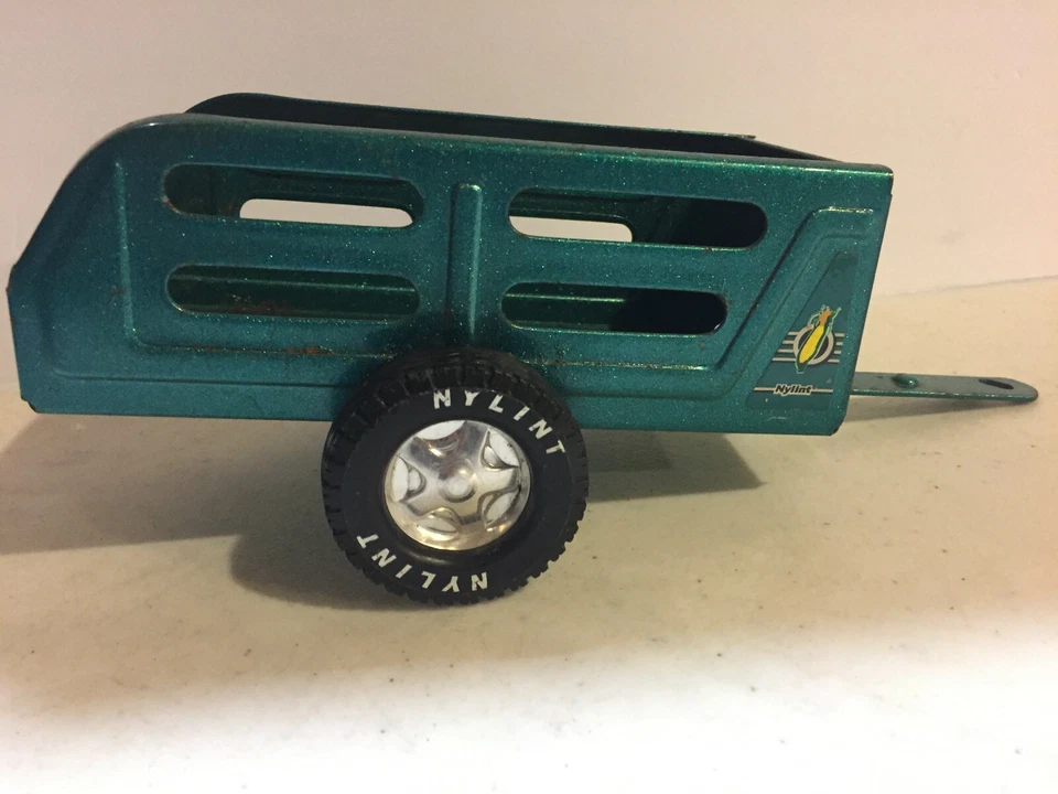 Nylint Trailer w Chrome Mag Rims for Hauling Items 1/16 Scale by Nylint. - Image 2 of 4