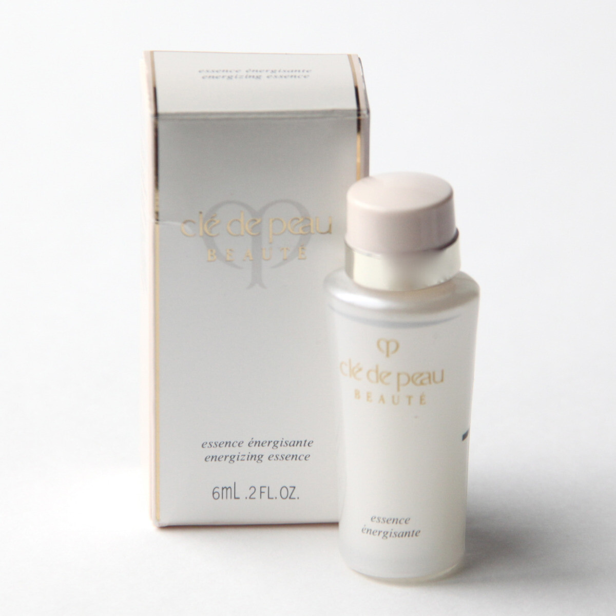 CLE DE PEAU ENERGIZING ESSENCE TRAVEL SIZE - 6 ML / 0.2 FL. 