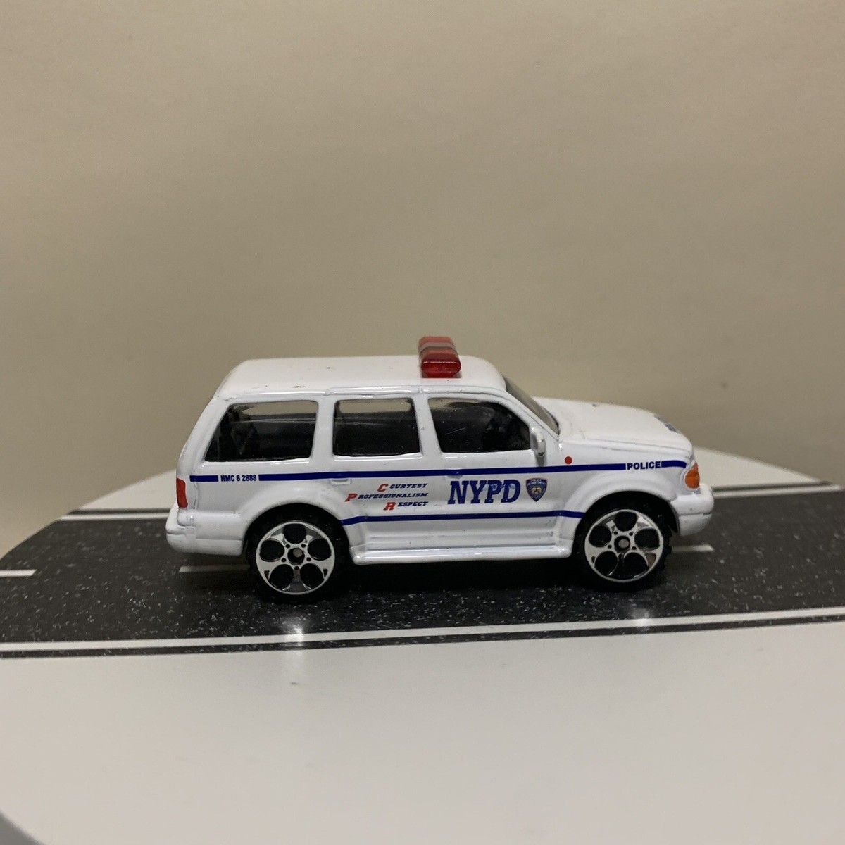 CODE3　NYPD ESU  1/64 絶版品　その3 激レア Code 3 NYPD ESU Vehicles 1/64 scale!! - YouTube