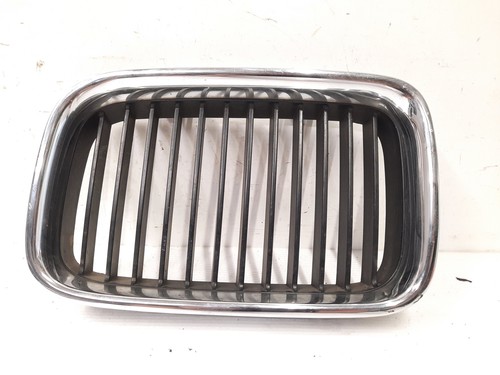 Kühlergrill Frontgrill Grill Ziergitter Gitter Niere Links BMW 3er E36 8122237