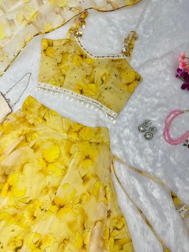 Floral Lehenga Dress Party wear lengha choli Organza Lehenga Yellow Dress Stitch - Picture 4 of 5