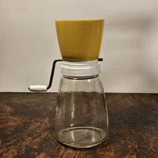 Vintage Federal Housewares Nut Grinder Chopper Gold,  Made In USA