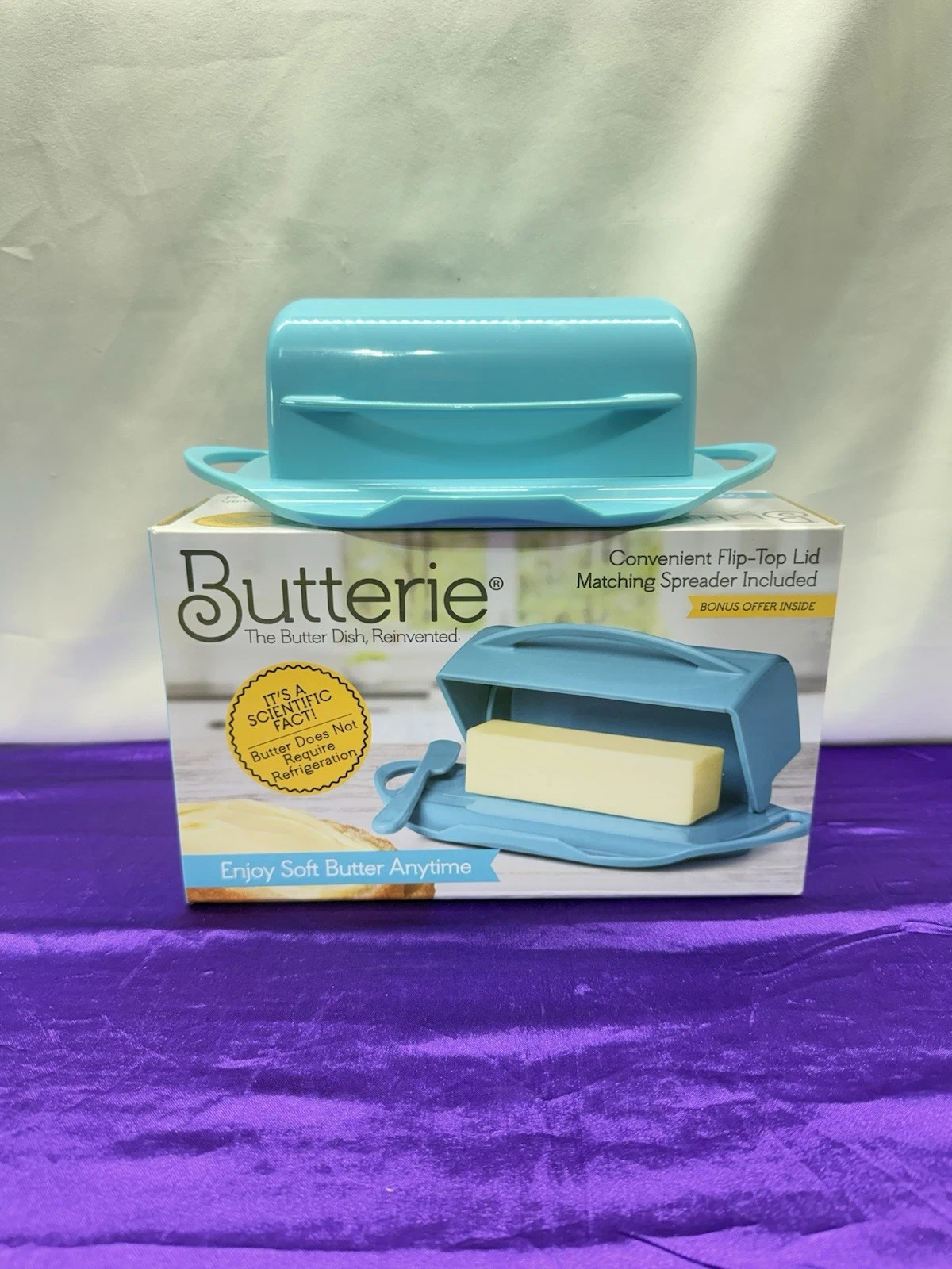 Butterie Flip Top Butter Dish w/Spreader Knife Aqua Blue Teal Kitchen New In Box
Opens in a new wind