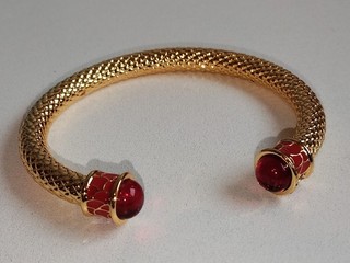 Halcyon Days Emaille SALAMANDER RUBINROT & vergoldet TORQUE Armreif