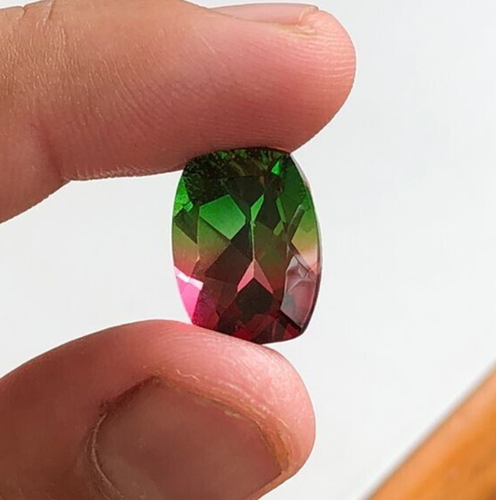 11.50 Cts Bi Color Tourmaline, Top Quality Bi Color Tourmaline Doublet Gemstone - Picture 4 of 5