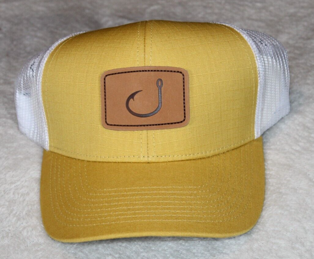 ⭐︎TT⭐︎ AVID adjustable gold fishing hook hat with white mesh back