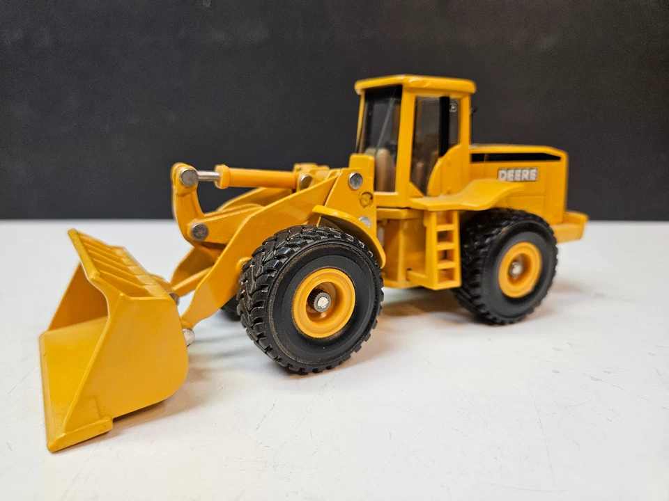 Cargadora de ruedas John Deere 744H diecast Ertl de colección escala 1/50 1998 construcción Foto 4 de 4