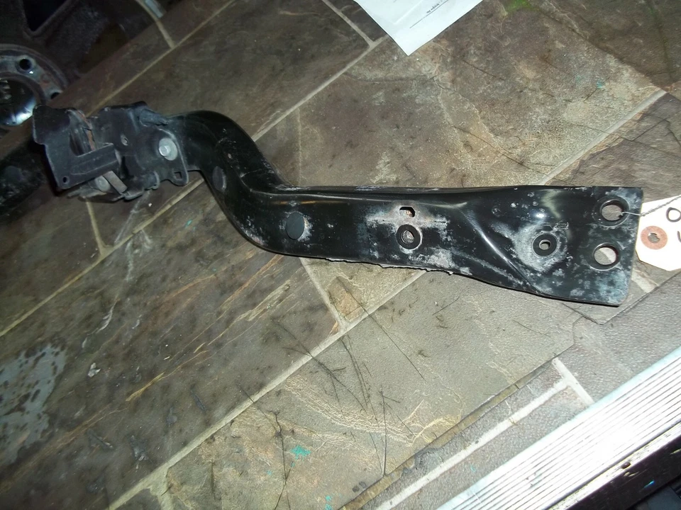 Jeep Patriot Compass 2007-2010 2,4 L barra de amarre superior capó pestillo liberación conjunto Foto 2 de 4