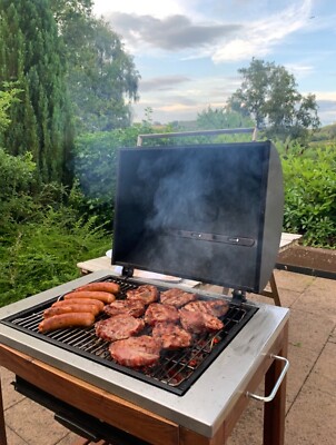 Holzkohlegrill, Holzkohlegrill mit Deckel, Rädern und Thermometer,