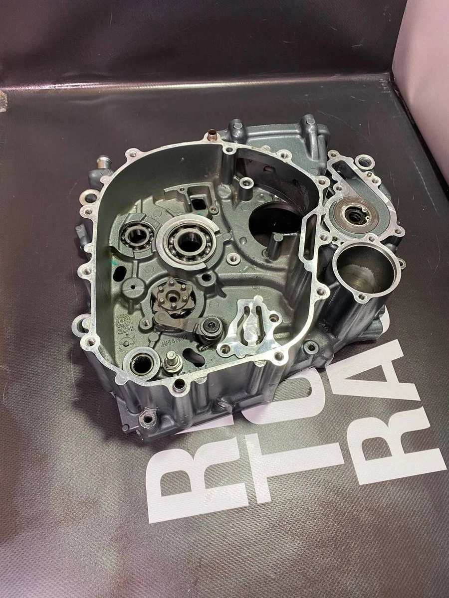 KTM RC 125 200 DUKE Engine Carter block Rear 90130000344