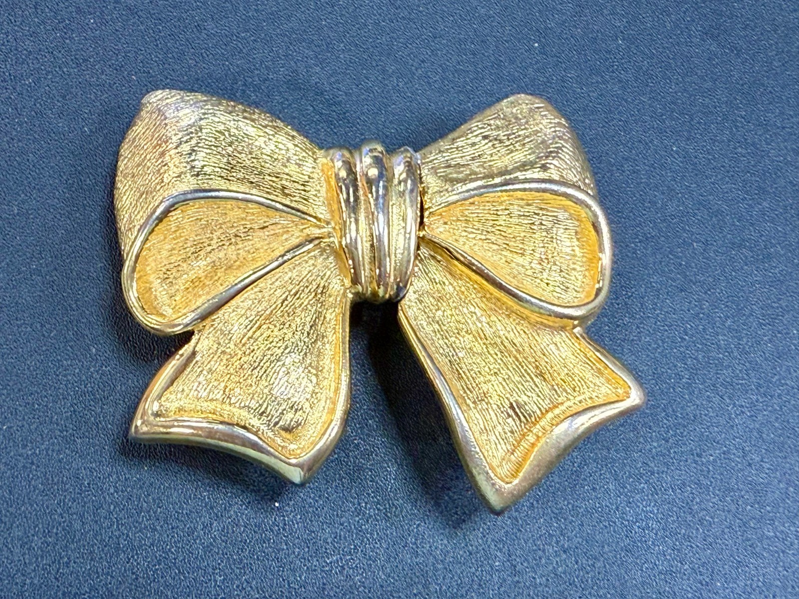 Large Bow Paquette Signed Interlocking Two Piece … - image 14