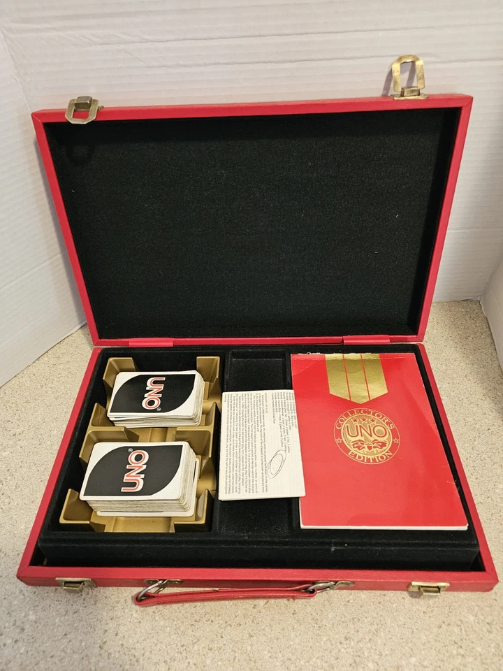 UNO 10º ANIVERSÁRIO EDIÇÃO DE COLECIONADOR Jogo de Cartas em CAIXA 100% COMPLETO* 1982 - Imagem 3 de 4