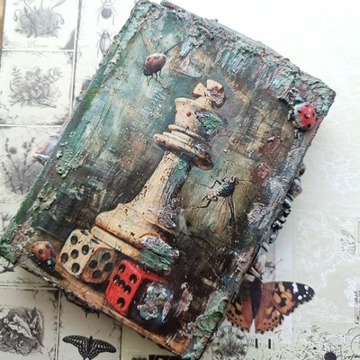 Memory Block Wall Art Home Interior Design the Chess King and Insects 8x6 in