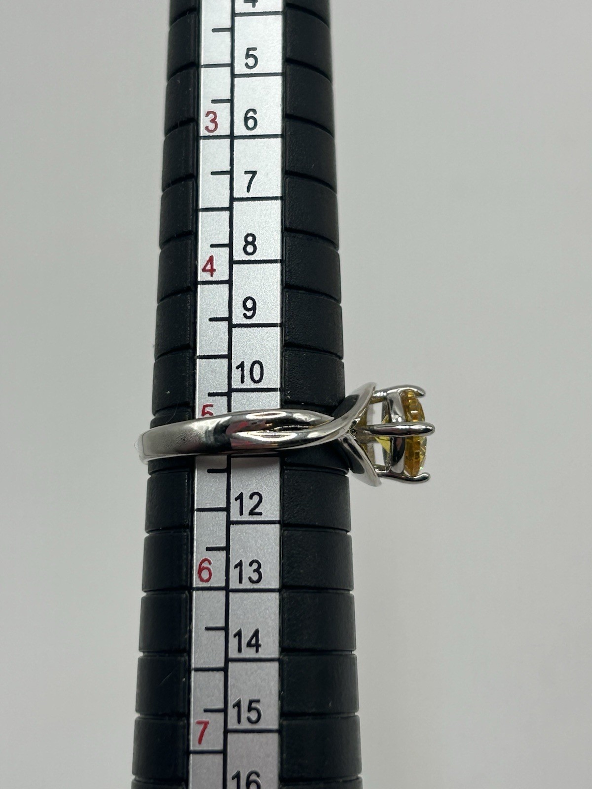 Silvertone Ring with Round Yellow Rhinestone Soli… - image 9