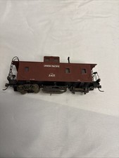 HO Scale Union Pacific Track Cleaning Caboose...