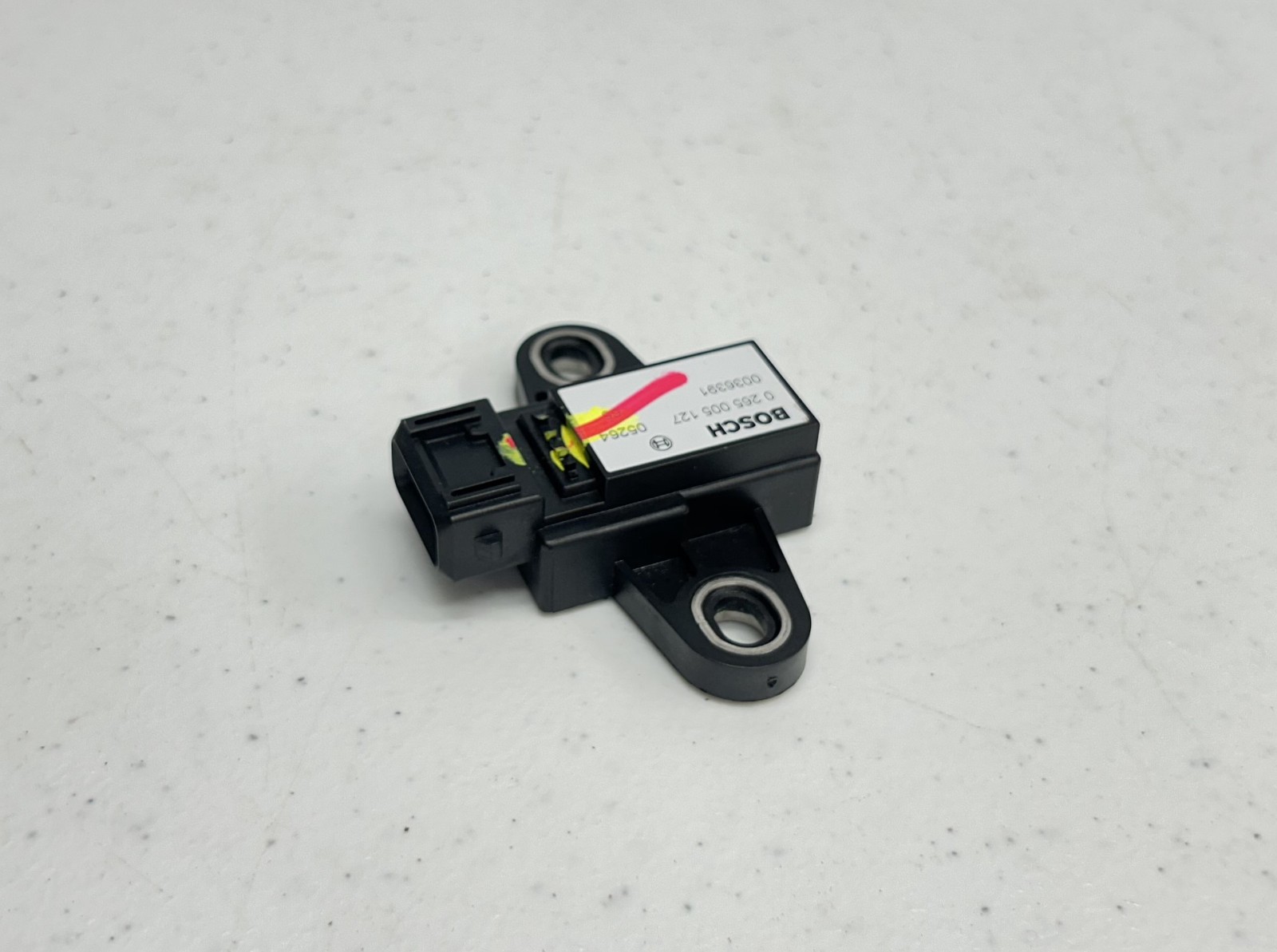 2005-2007 Maserati Quattroporte M139 Yaw Turn Rate Acceleration Sensor OEM USED